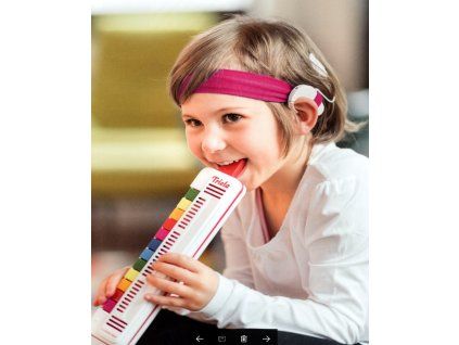 Čelenka na závěsný audio procesor